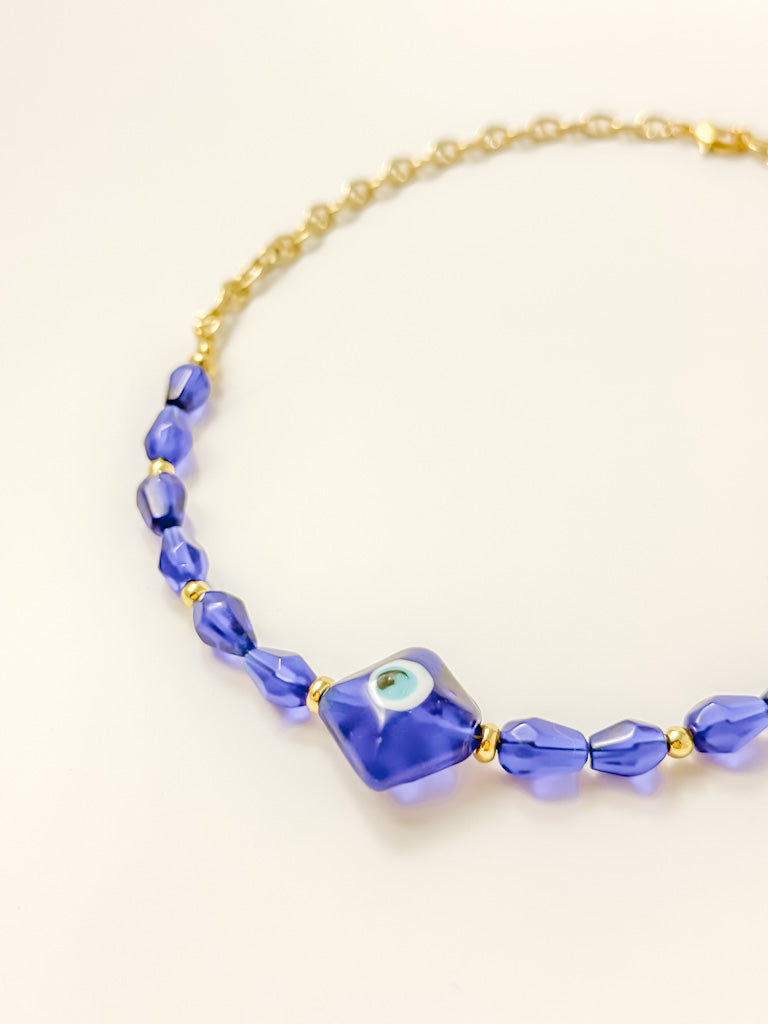 On the Lookout Necklace